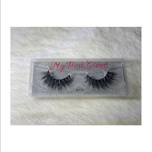 False eyelashes 3d mink.